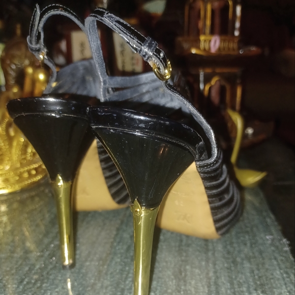 Strappy Slingback Heels by Louis Vuitton - Picture 6 of 7